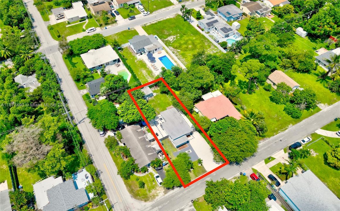 Recently Rented: $1,700 (1 beds, 1 baths, 700 Square Feet)