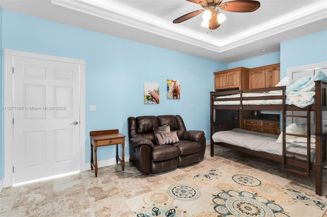 En Venta: $6,450,000 (3 camas, 3 baños, 4687 Pies cuadrados)