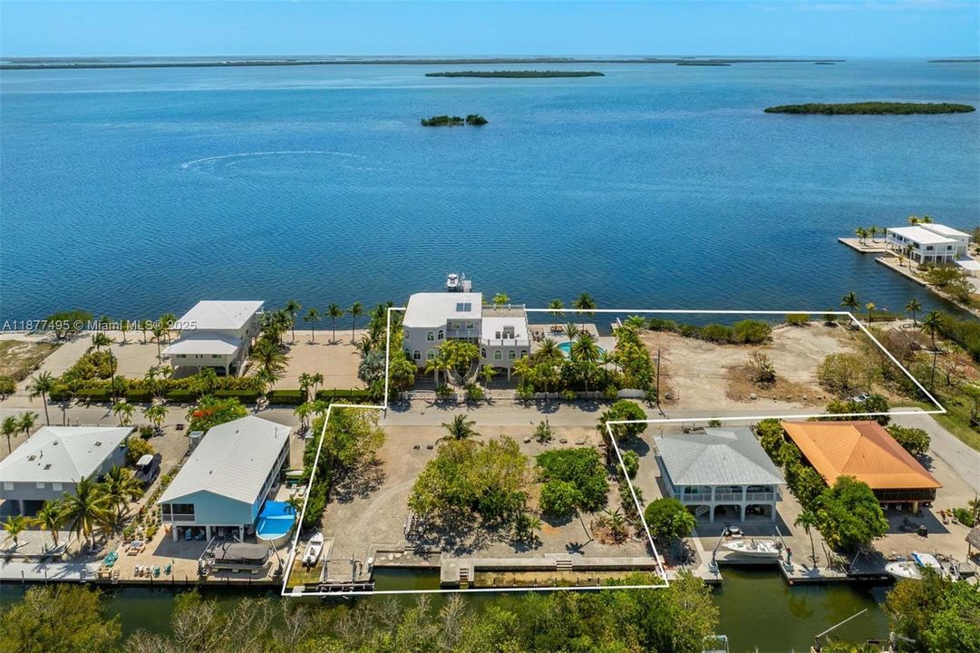 En Venta: $6,450,000 (3 camas, 3 baños, 4687 Pies cuadrados)