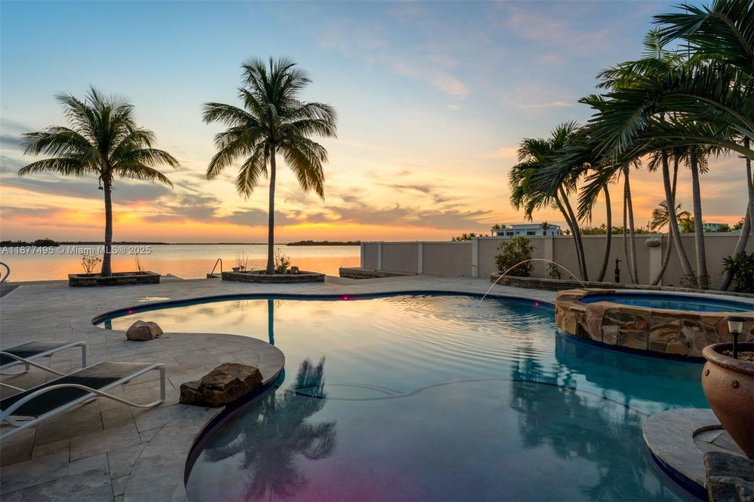 En Venta: $6,450,000 (3 camas, 3 baños, 4687 Pies cuadrados)