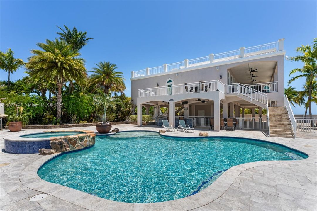 En Venta: $6,450,000 (3 camas, 3 baños, 4687 Pies cuadrados)