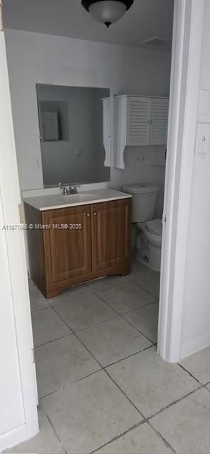 合同活跃: $2,000 (2 贝兹, 1 浴室, 850 平方英尺)