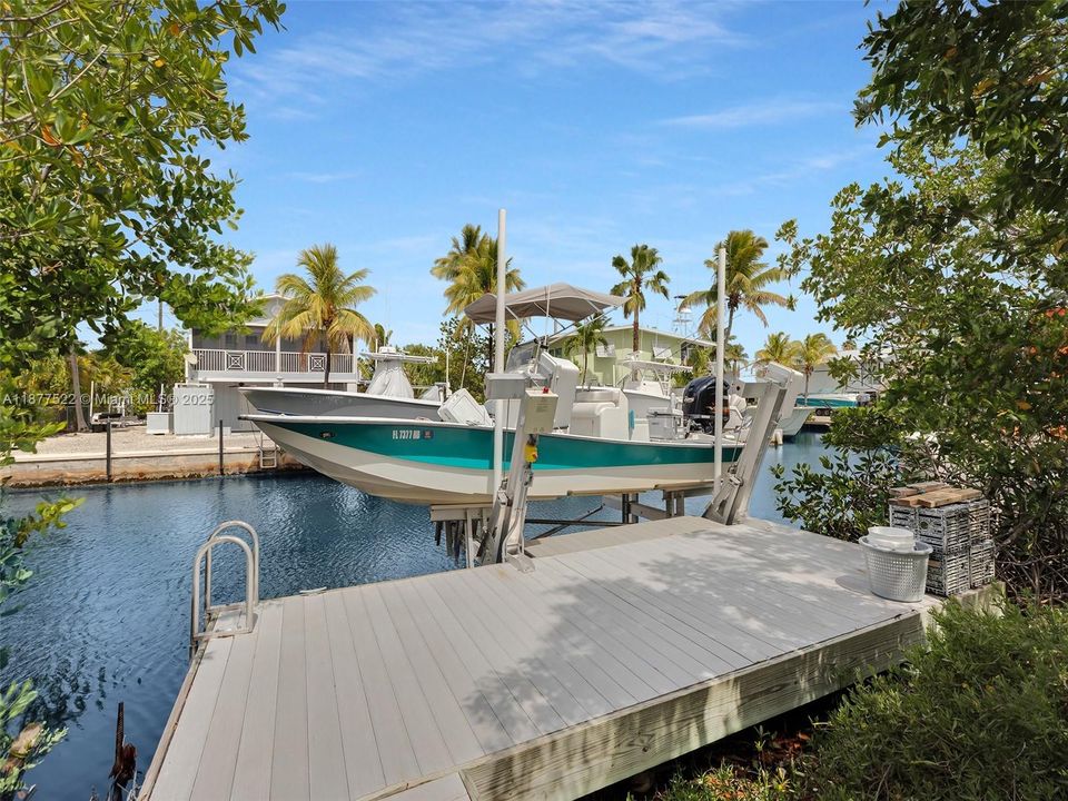 For Sale: $974,000 (3 beds, 2 baths, 1296 Square Feet)