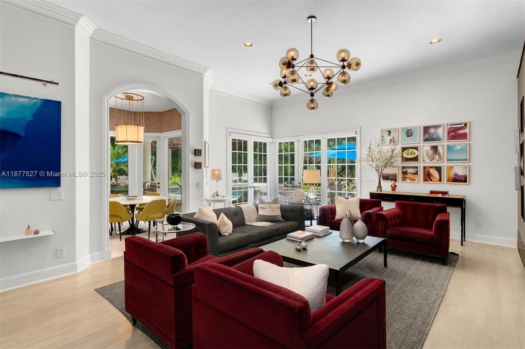 For Sale: $5,900,000 (6 beds, 6 baths, 5860 Square Feet)