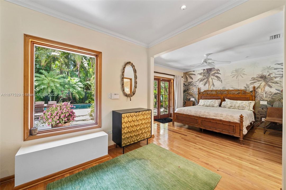 For Sale: $3,795,000 (3 beds, 2 baths, 2003 Square Feet)