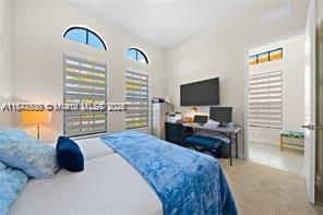 出租: $5,400 (3 贝兹, 3 浴室, 2218 平方英尺)