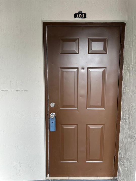 For Rent: $1,750 (3 beds, 2 baths, 1166 Square Feet)