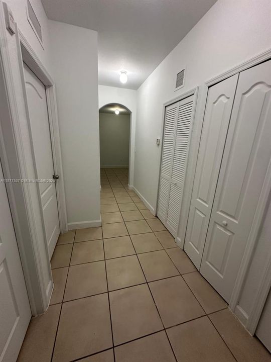 For Rent: $1,750 (3 beds, 2 baths, 1166 Square Feet)