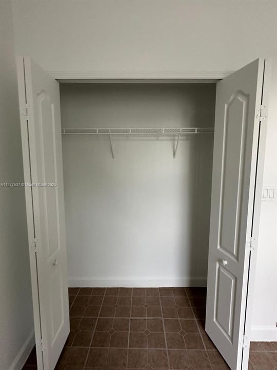 For Rent: $1,750 (3 beds, 2 baths, 1166 Square Feet)