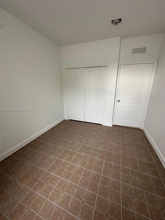For Rent: $1,750 (3 beds, 2 baths, 1166 Square Feet)