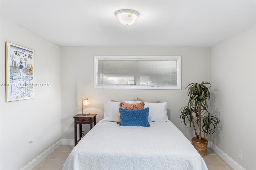 Vendido Recientemente: $335,000 (3 camas, 2 baños, 1379 Pies cuadrados)