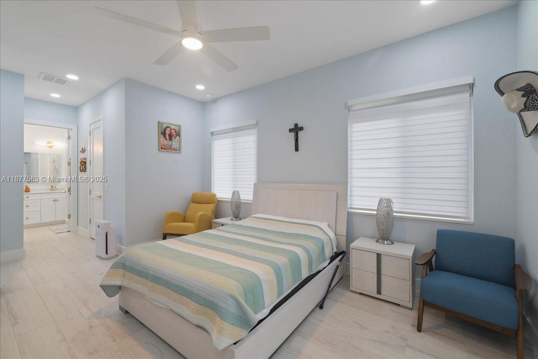 For Sale: $664,900 (4 beds, 3 baths, 2518 Square Feet)