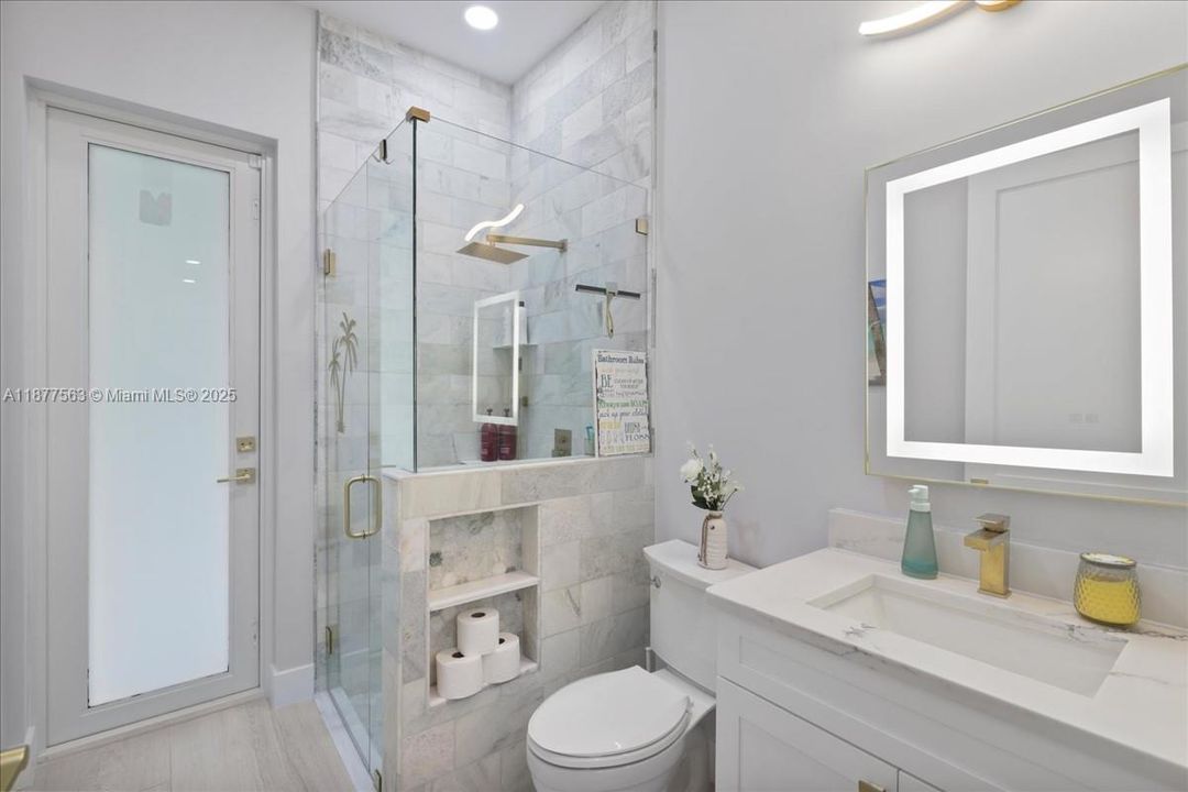 For Sale: $664,900 (4 beds, 3 baths, 2518 Square Feet)