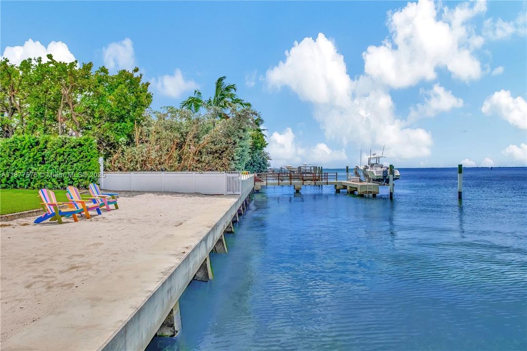 En Renta: $35,000 (4 camas, 4 baños, 2566 Pies cuadrados)