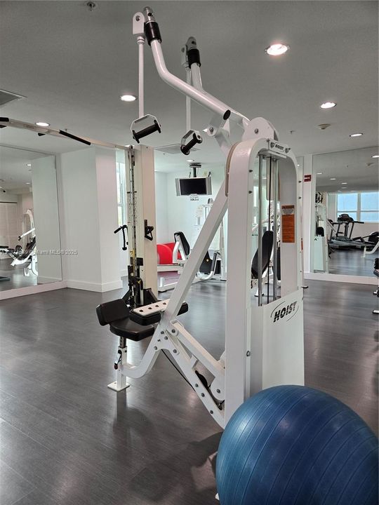 待售: $367,000 (1 贝兹, 1 浴室, 784 平方英尺)