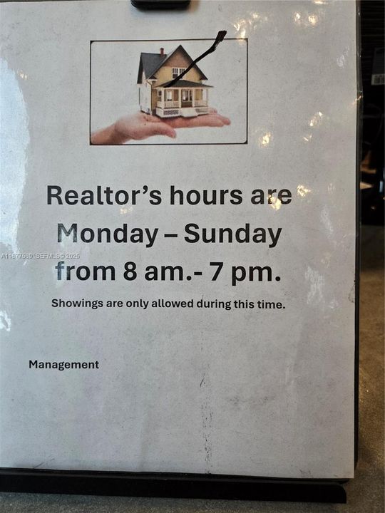 For Sale: $367,000 (1 beds, 1 baths, 784 Square Feet)