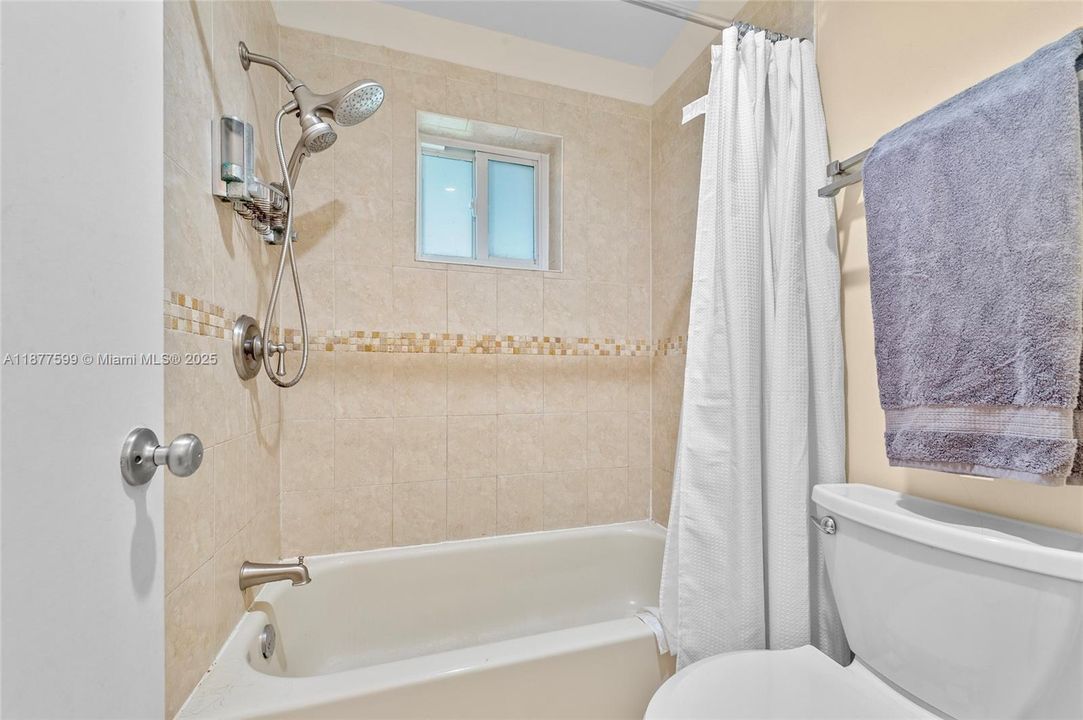 Недавно продано: $650,000 (3 спален, 2 ванн, 0 Квадратных фут)