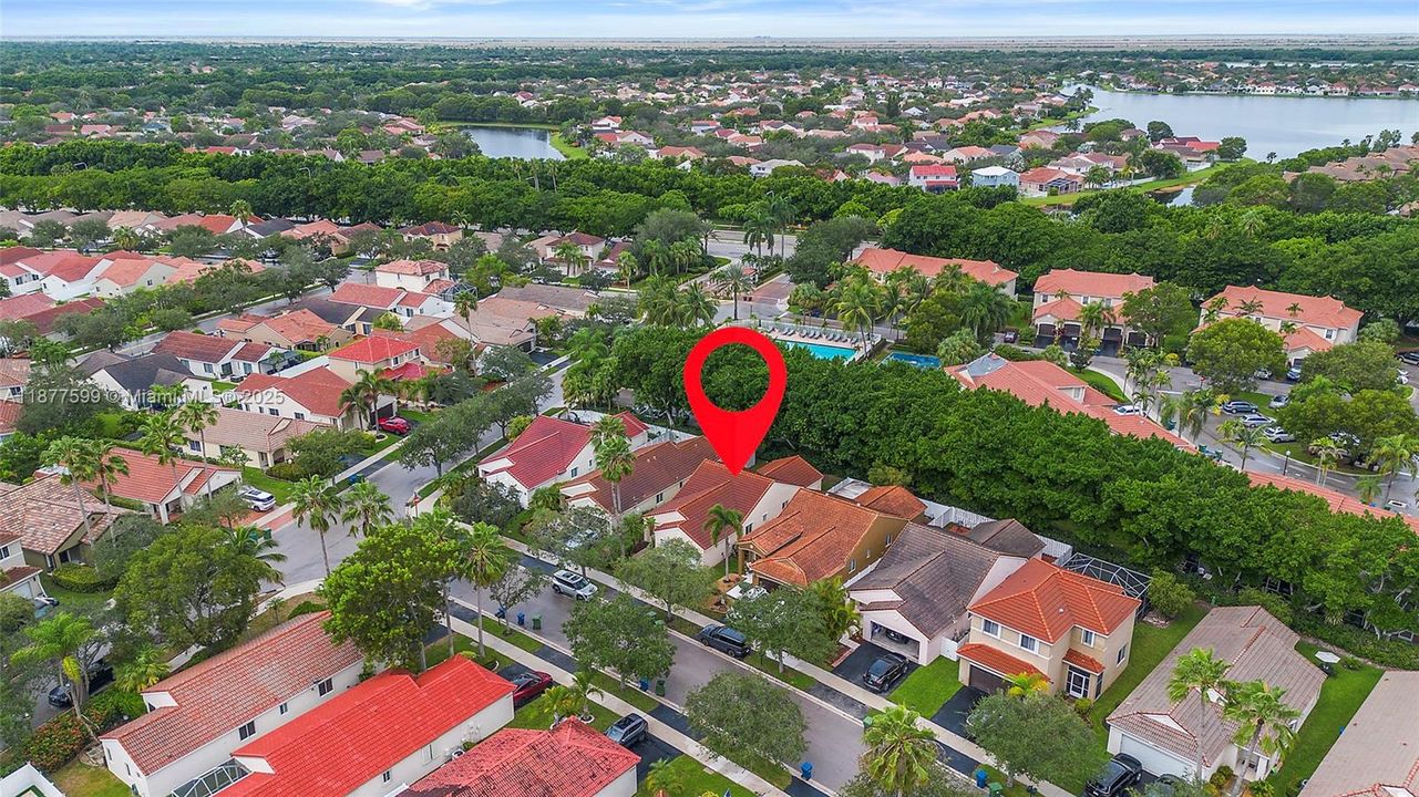 Недавно продано: $650,000 (3 спален, 2 ванн, 0 Квадратных фут)