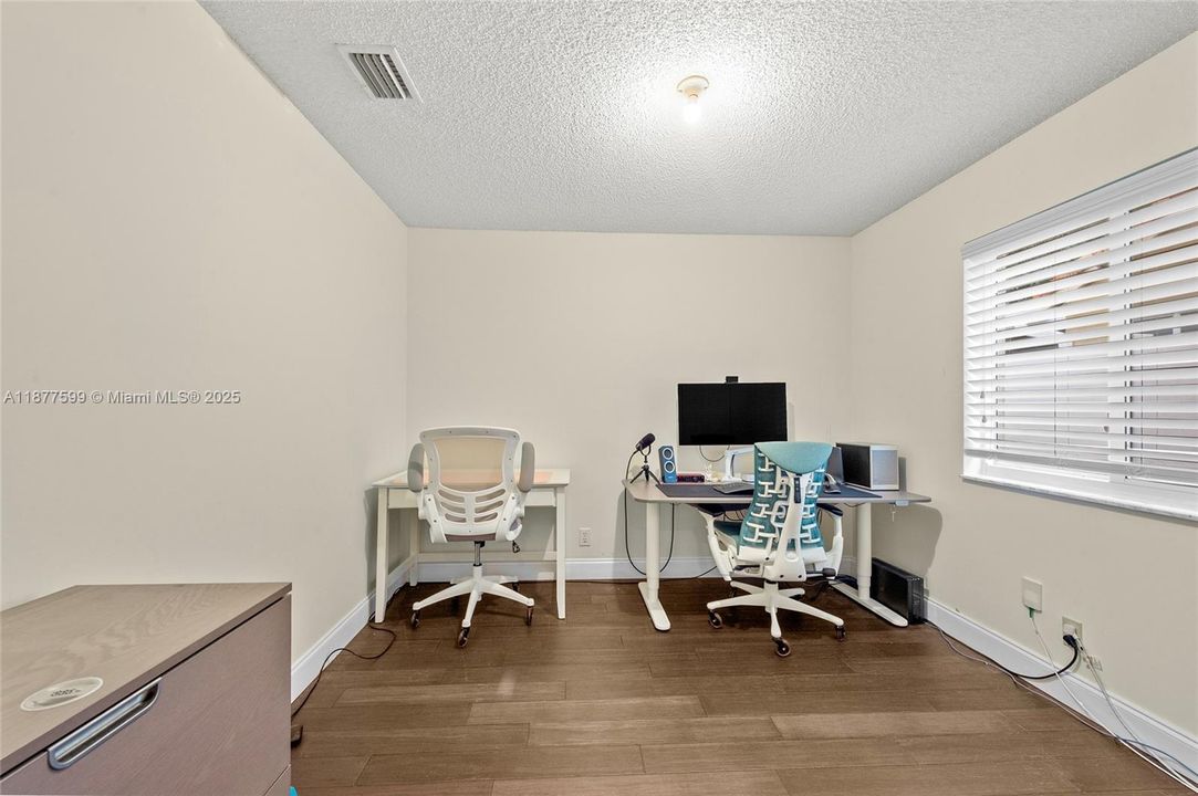 Недавно продано: $650,000 (3 спален, 2 ванн, 0 Квадратных фут)