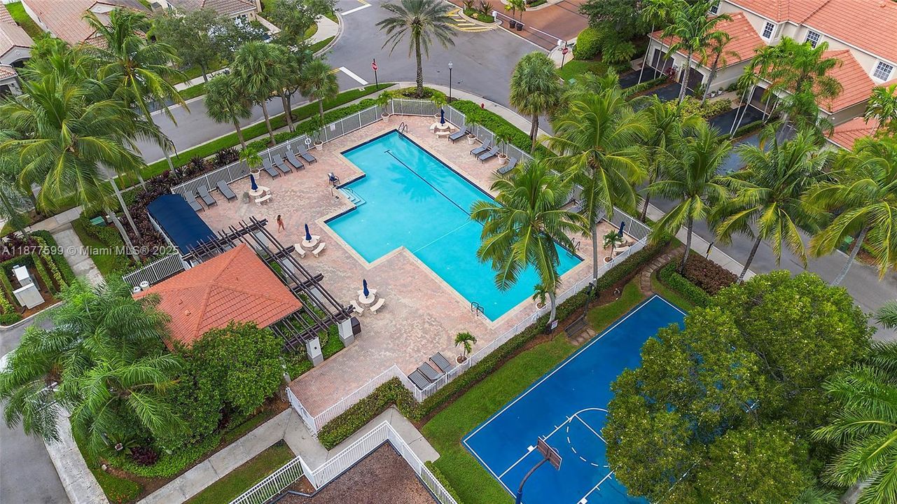 Недавно продано: $650,000 (3 спален, 2 ванн, 0 Квадратных фут)