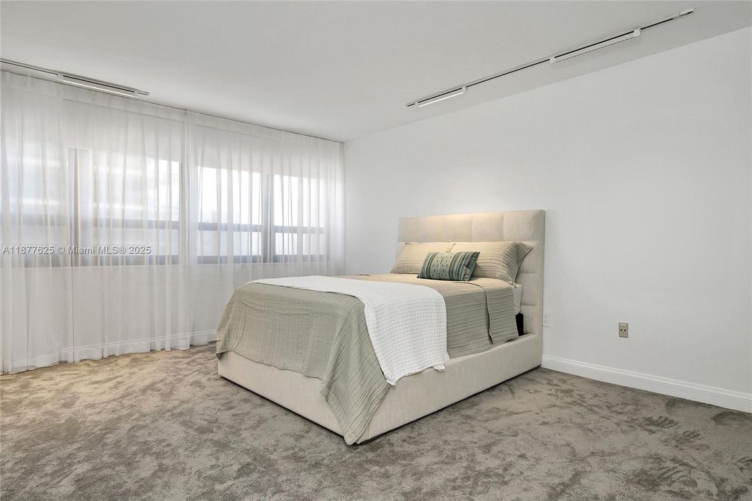 Activo con contrato: $1,490,000 (2 camas, 2 baños, 2060 Pies cuadrados)