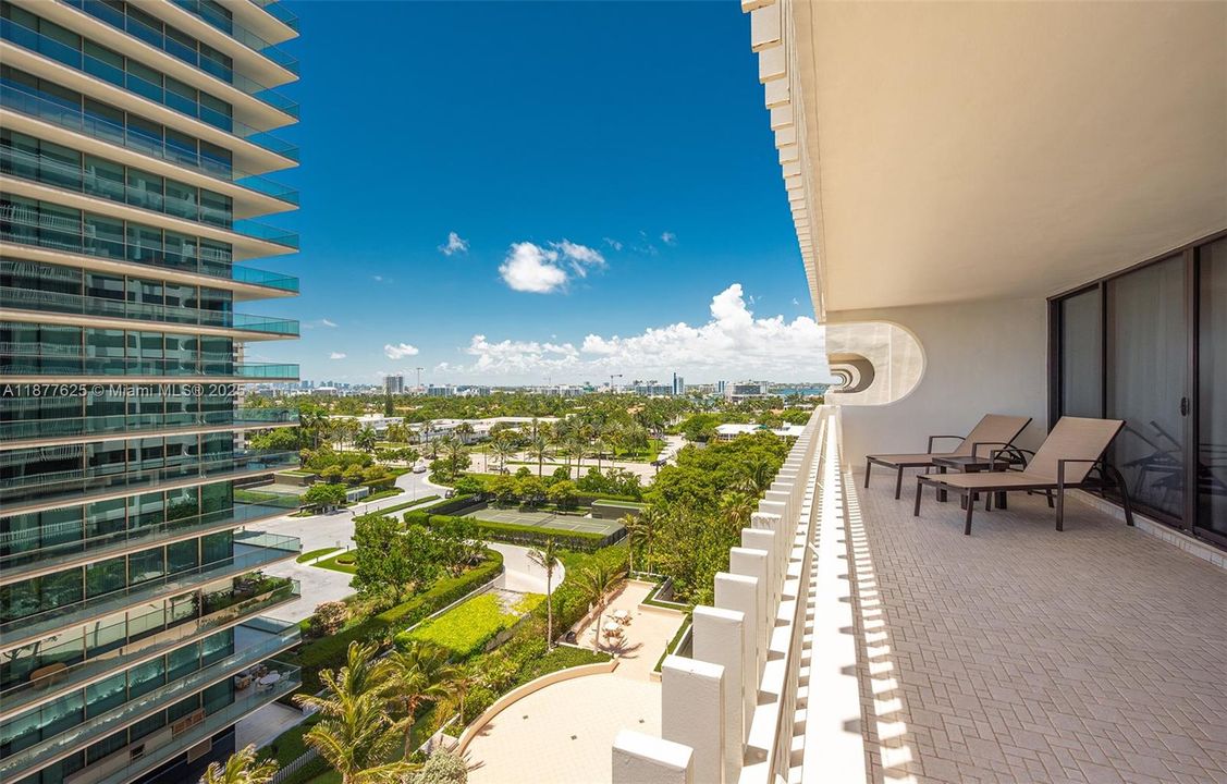 Activo con contrato: $1,490,000 (2 camas, 2 baños, 2060 Pies cuadrados)