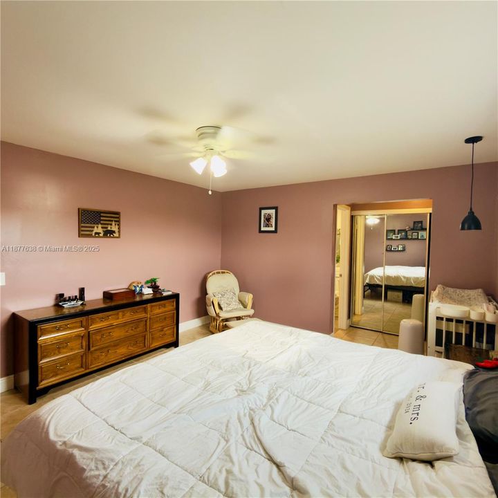 Active With Contract: $660,000 (3 beds, 2 baths, 1621 Square Feet)