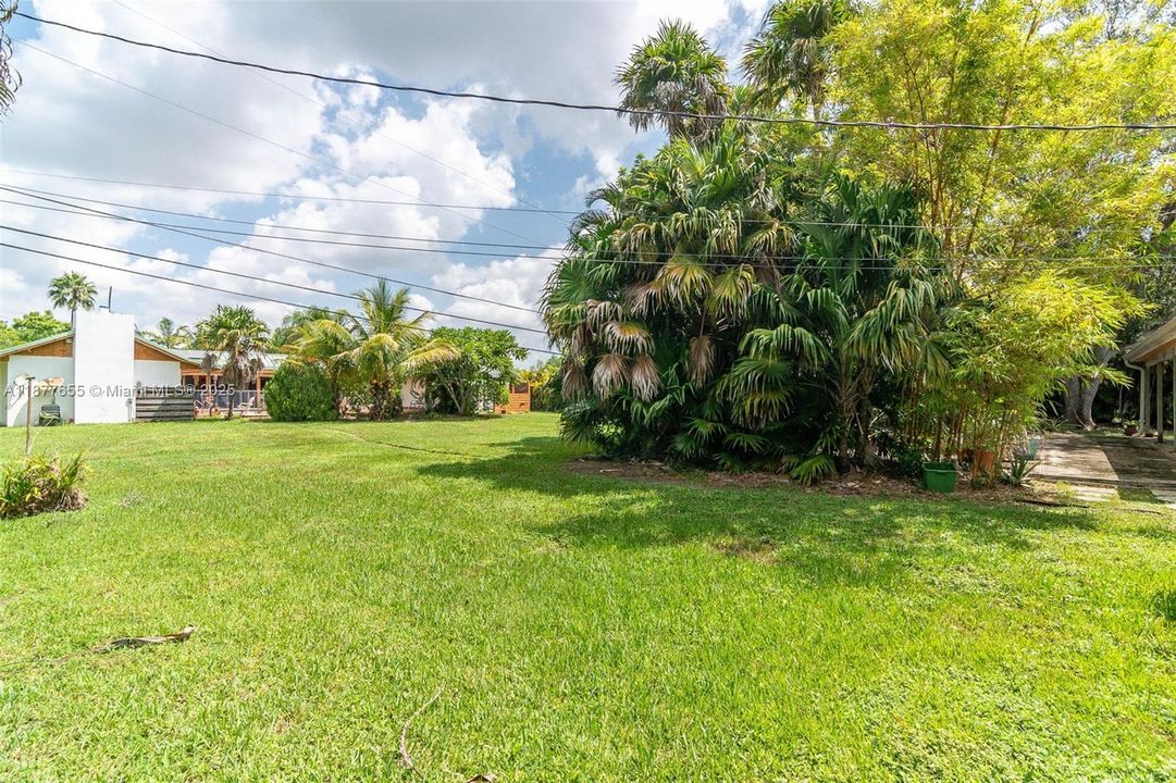 На продажу: $825,000 (15,406.00 acres)