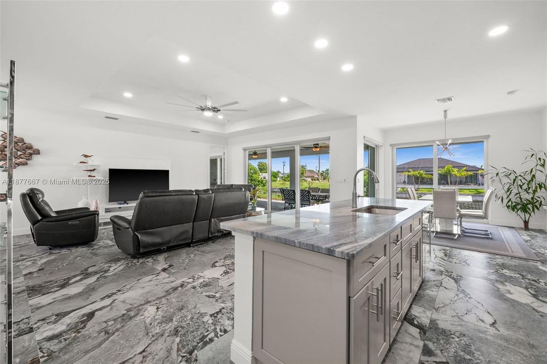 Bright and open floor plan