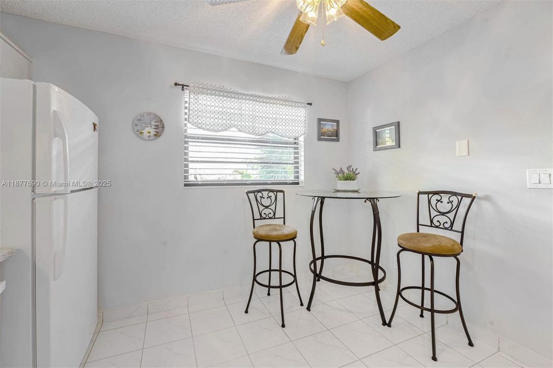 For Sale: $175,000 (2 beds, 2 baths, 1350 Square Feet)