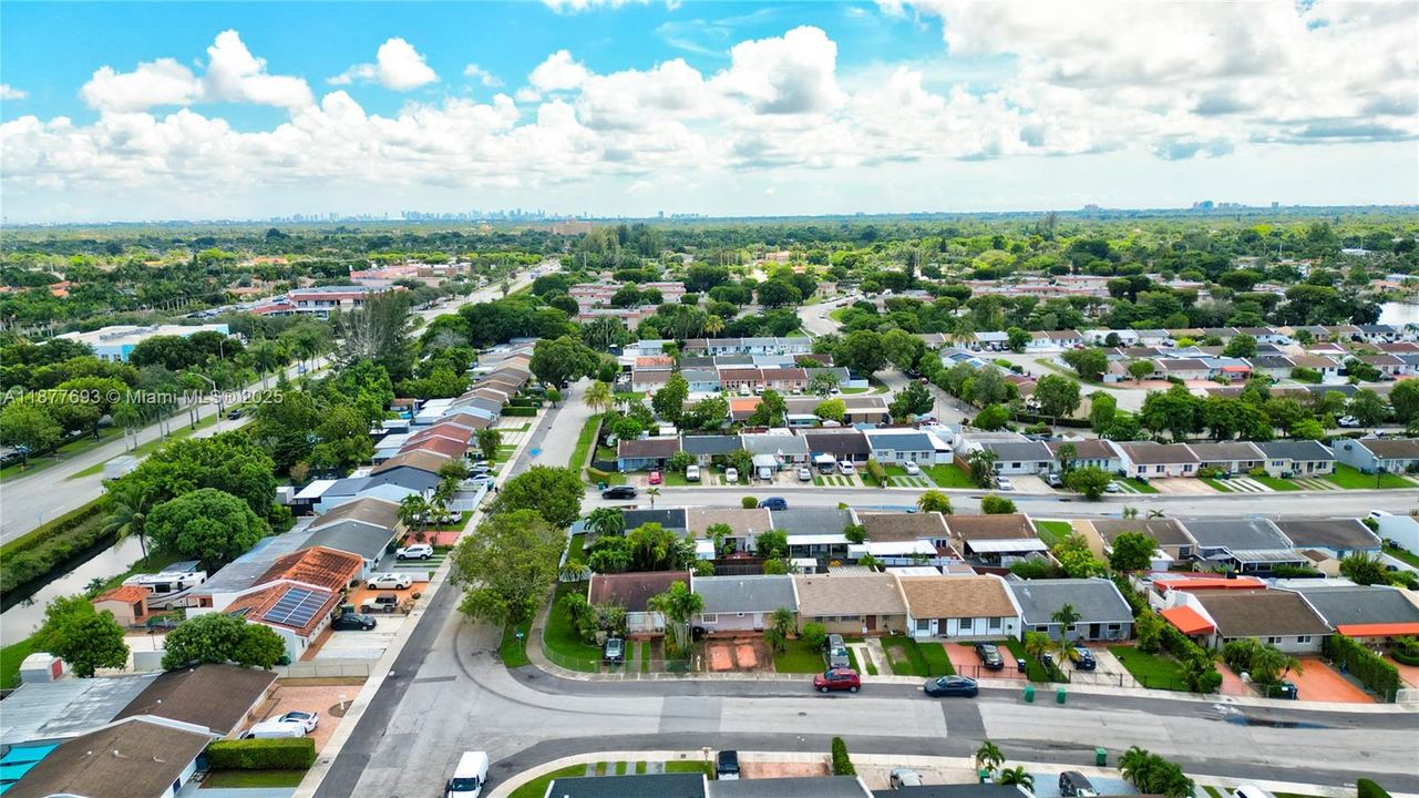 Недавно продано: $410,000 (2 спален, 1 ванн, 875 Квадратных фут)