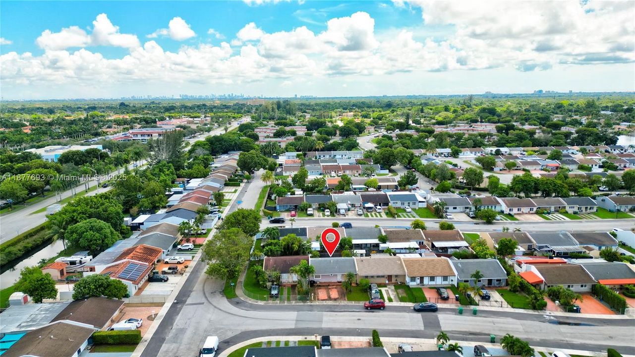 Недавно продано: $410,000 (2 спален, 1 ванн, 875 Квадратных фут)