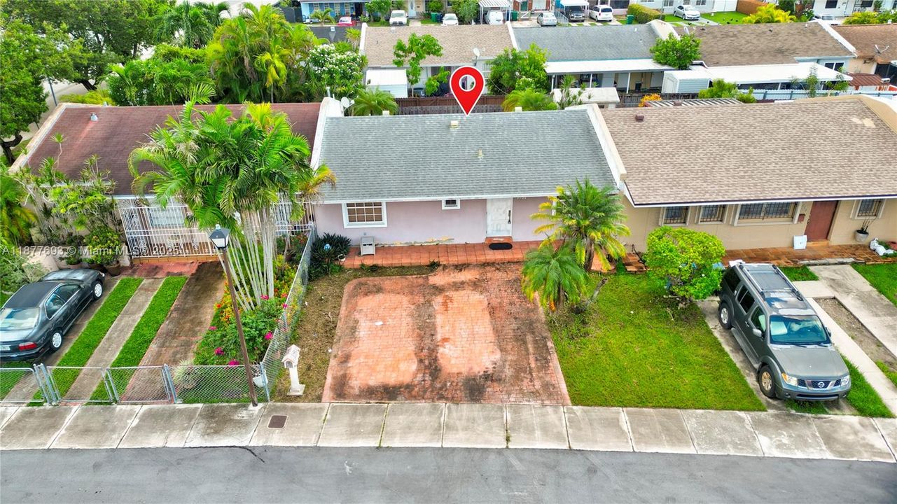 Недавно продано: $410,000 (2 спален, 1 ванн, 875 Квадратных фут)