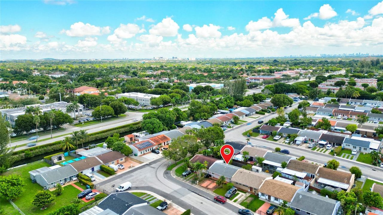 Недавно продано: $410,000 (2 спален, 1 ванн, 875 Квадратных фут)