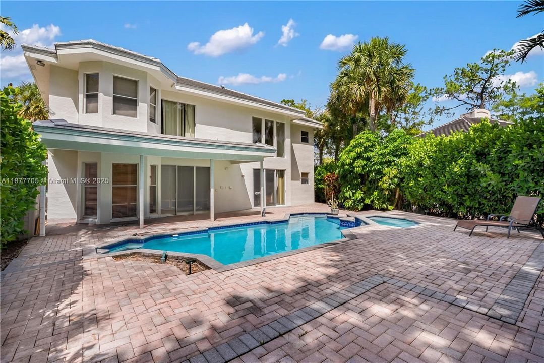 Active With Contract: $670,000 (4 beds, 3 baths, 2982 Square Feet)