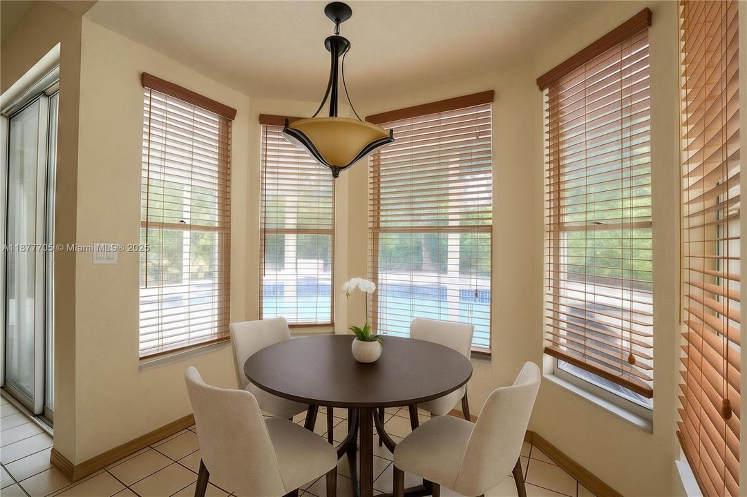 Active With Contract: $670,000 (4 beds, 3 baths, 2982 Square Feet)