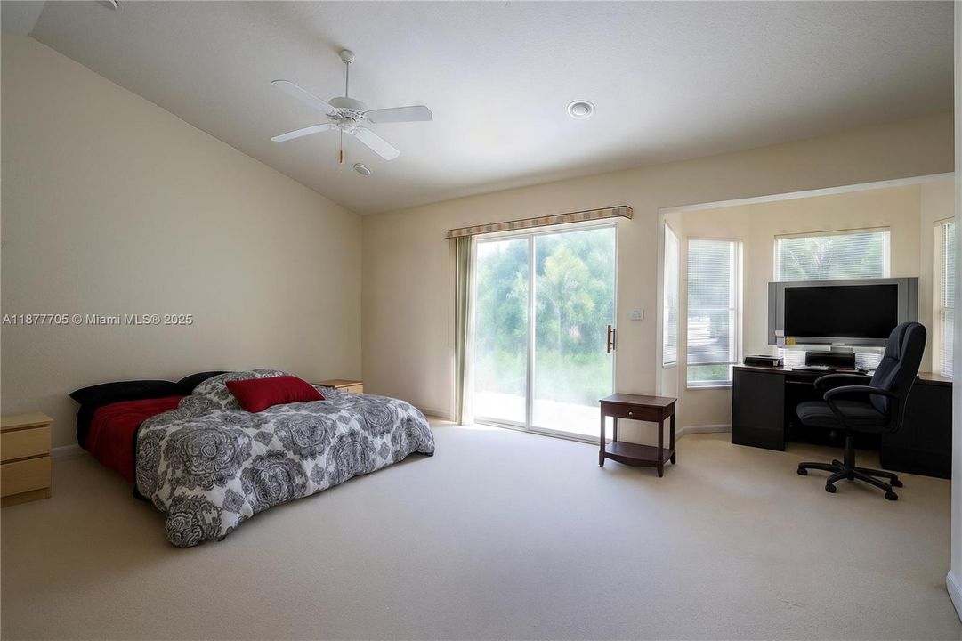 Active With Contract: $670,000 (4 beds, 3 baths, 2982 Square Feet)