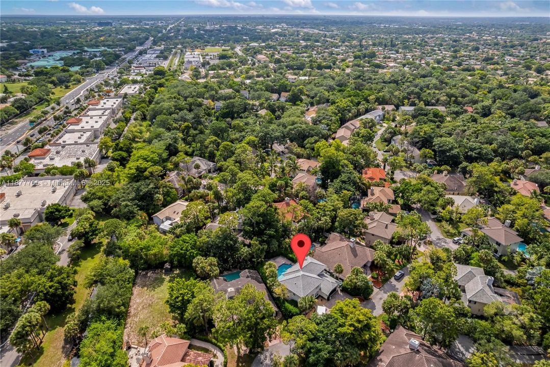 Active With Contract: $670,000 (4 beds, 3 baths, 2982 Square Feet)