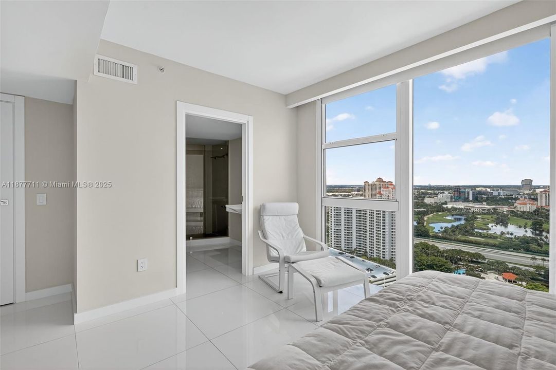 Active With Contract: $1,375,000 (3 beds, 2 baths, 2720 Square Feet)