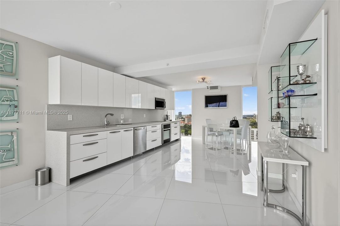 Active With Contract: $1,375,000 (3 beds, 2 baths, 2720 Square Feet)