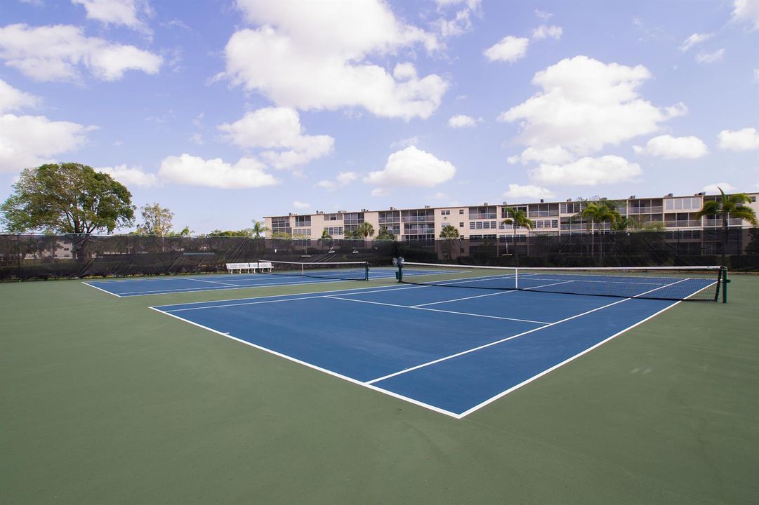 Tennis