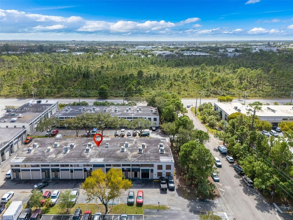 Под контрактом: $2,200 (0 спален, 0 ванн, 0 Квадратных фут)