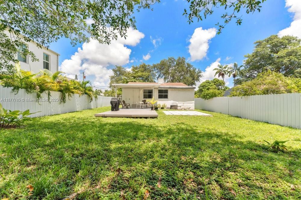 待售: $600,000 (3 贝兹, 2 浴室, 1178 平方英尺)