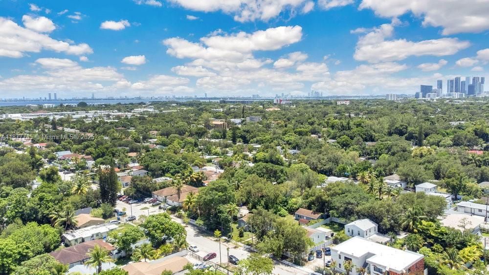 待售: $600,000 (3 贝兹, 2 浴室, 1178 平方英尺)