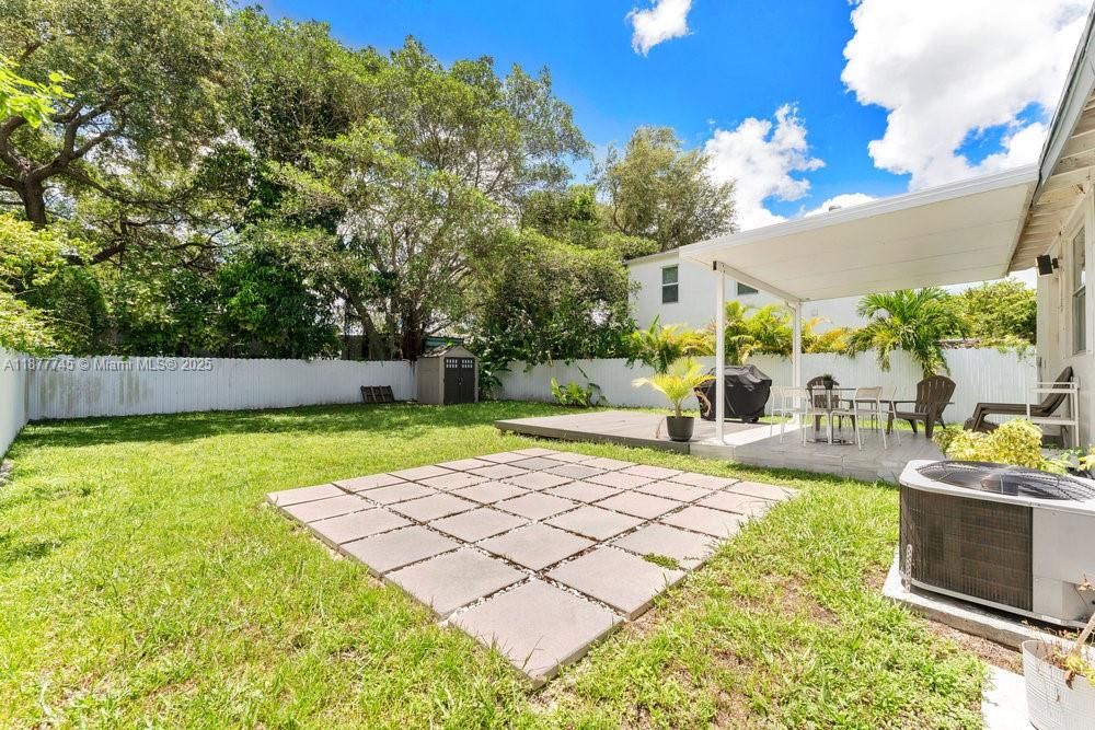 待售: $600,000 (3 贝兹, 2 浴室, 1178 平方英尺)