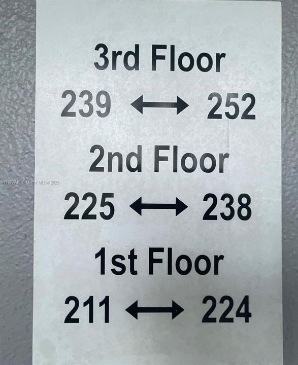 待售: $84,900 (1 贝兹, 1 浴室, 720 平方英尺)