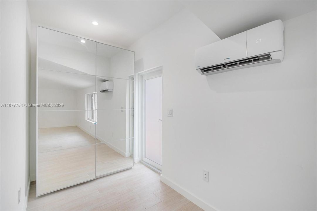 待售: $1,399,000 (4 贝兹, 4 浴室, 2544 平方英尺)