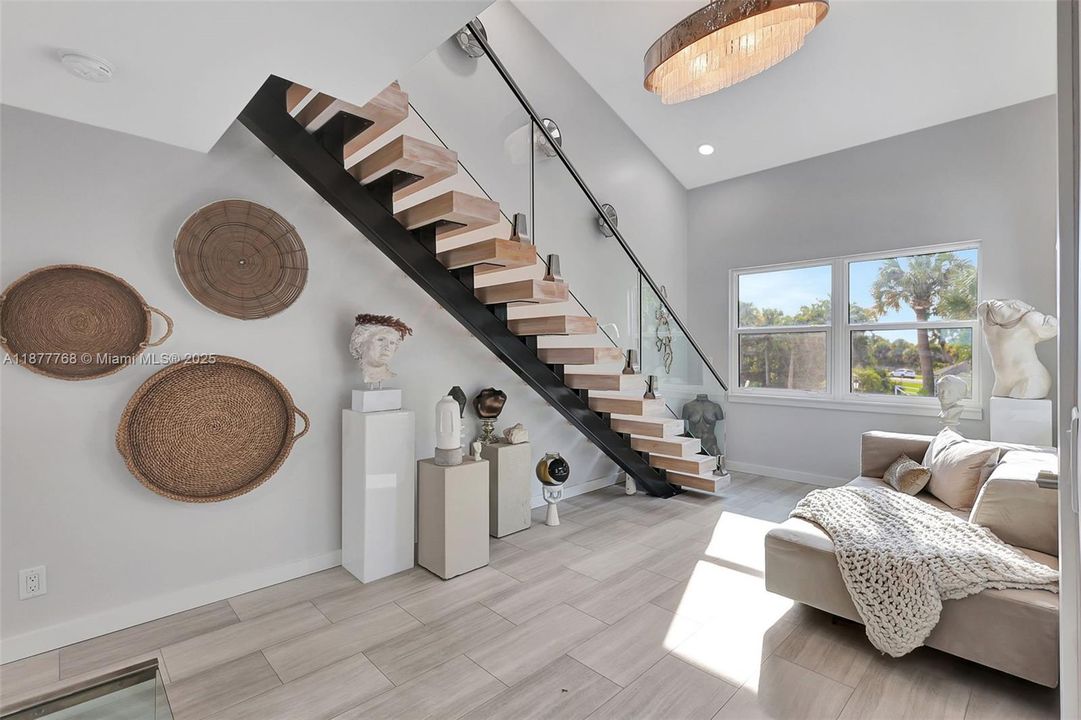 На продажу: $749,000 (2 спален, 2 ванн, 1695 Квадратных фут)