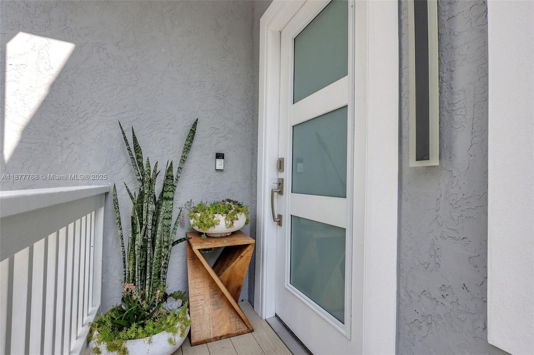 На продажу: $749,000 (2 спален, 2 ванн, 1695 Квадратных фут)