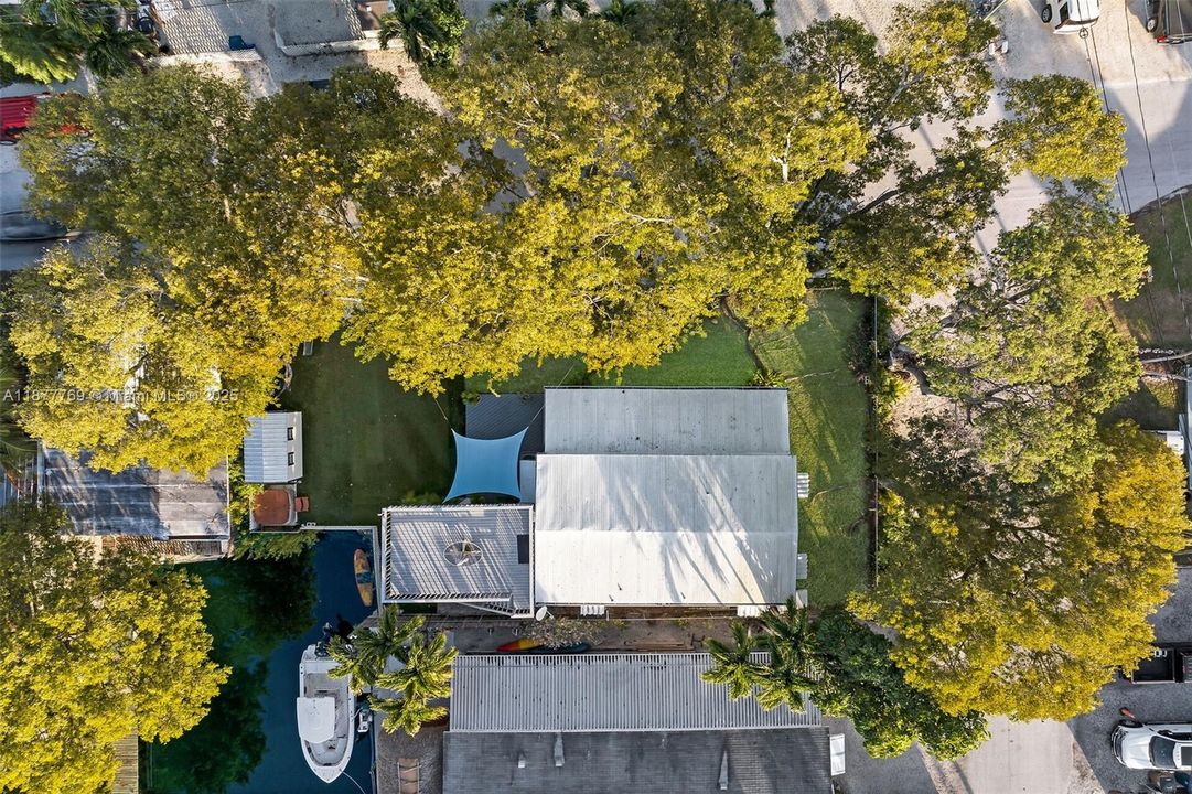 Activo con contrato: $699,000 (2 camas, 2 baños, 864 Pies cuadrados)